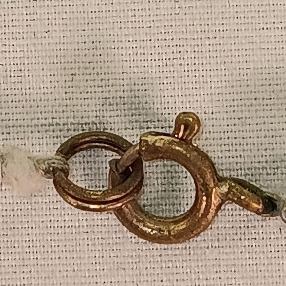 women black and white beaded necklace - Picture 4 of 7